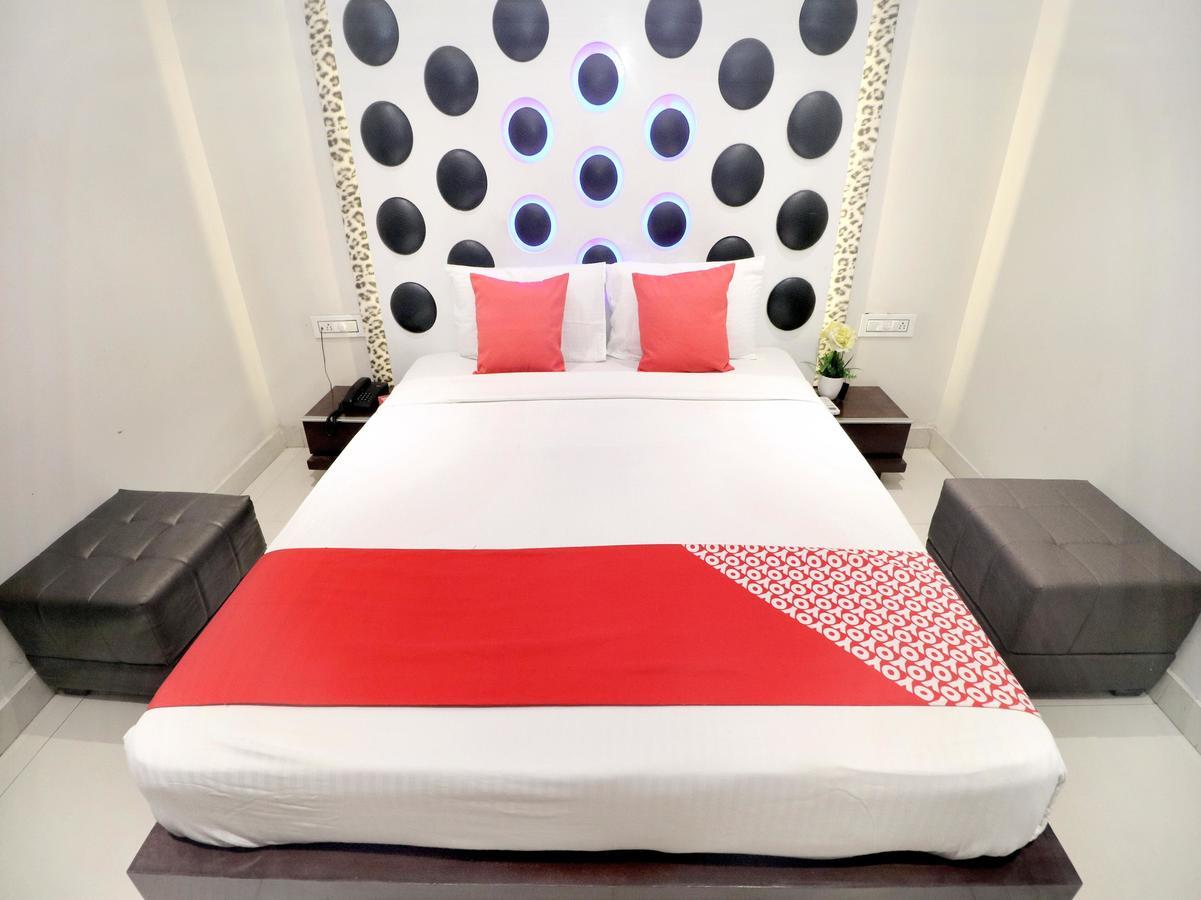 Oyo 14829 Hotel J Cruise Ludhiana Exterior photo