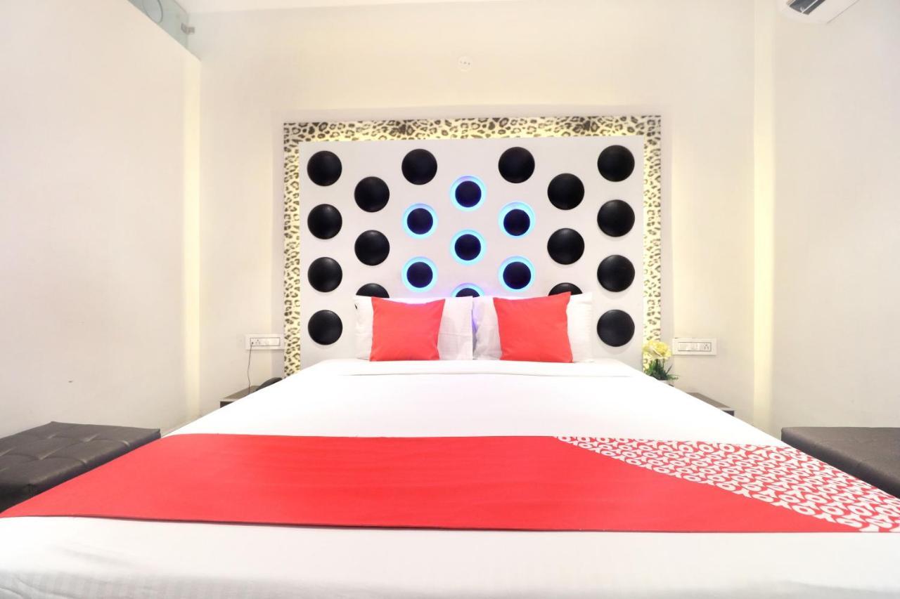 Oyo 14829 Hotel J Cruise Ludhiana Exterior photo